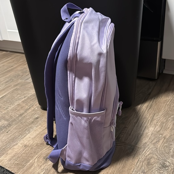 Nike Hydrangeas 3 Brand Backpack,3 zip compartment,padded laptop,bottle slots + - Picture 4 of 13